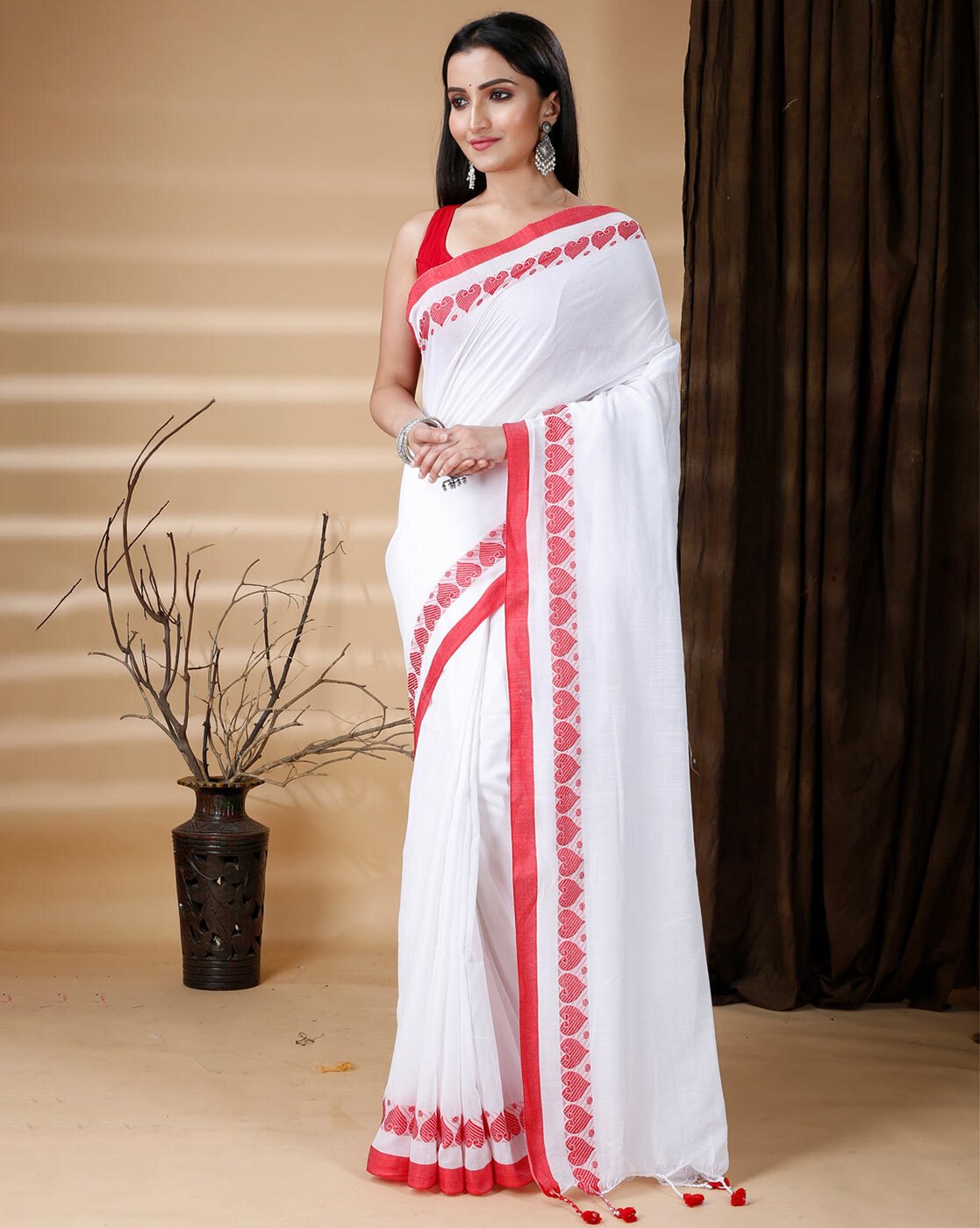 Dil-E-Noor Cotton Saree – White with Red Heart Border