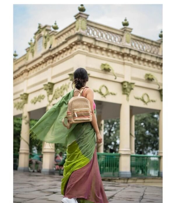 Ziya Dual-Toned Cotton Saree – Olive Green & Fuchsia Pink Delight - Image 3